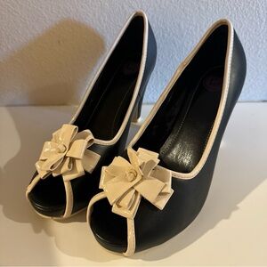 TUK Peep Toe Pumps Black & Ivory sz 10 US/8 UK NEW